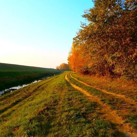 Relax Inn Šoporňa 외부 사진